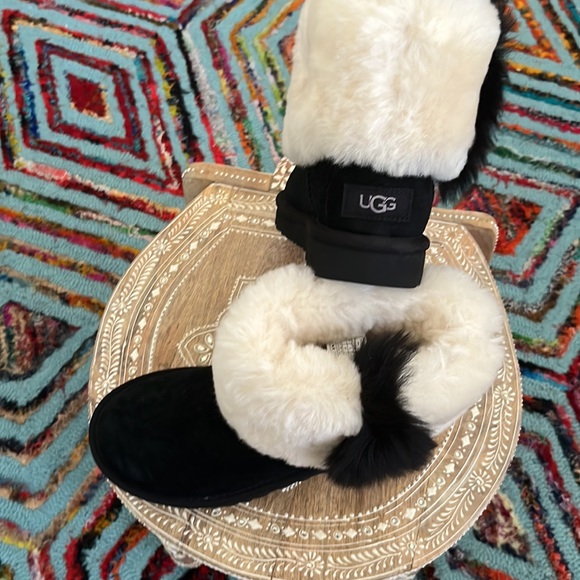 Ugg boots - Picture 2 of 6